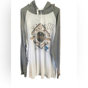 NASCAR Kyle bush 18 long sleeve hooded tshirt. NWT. Size 3x.